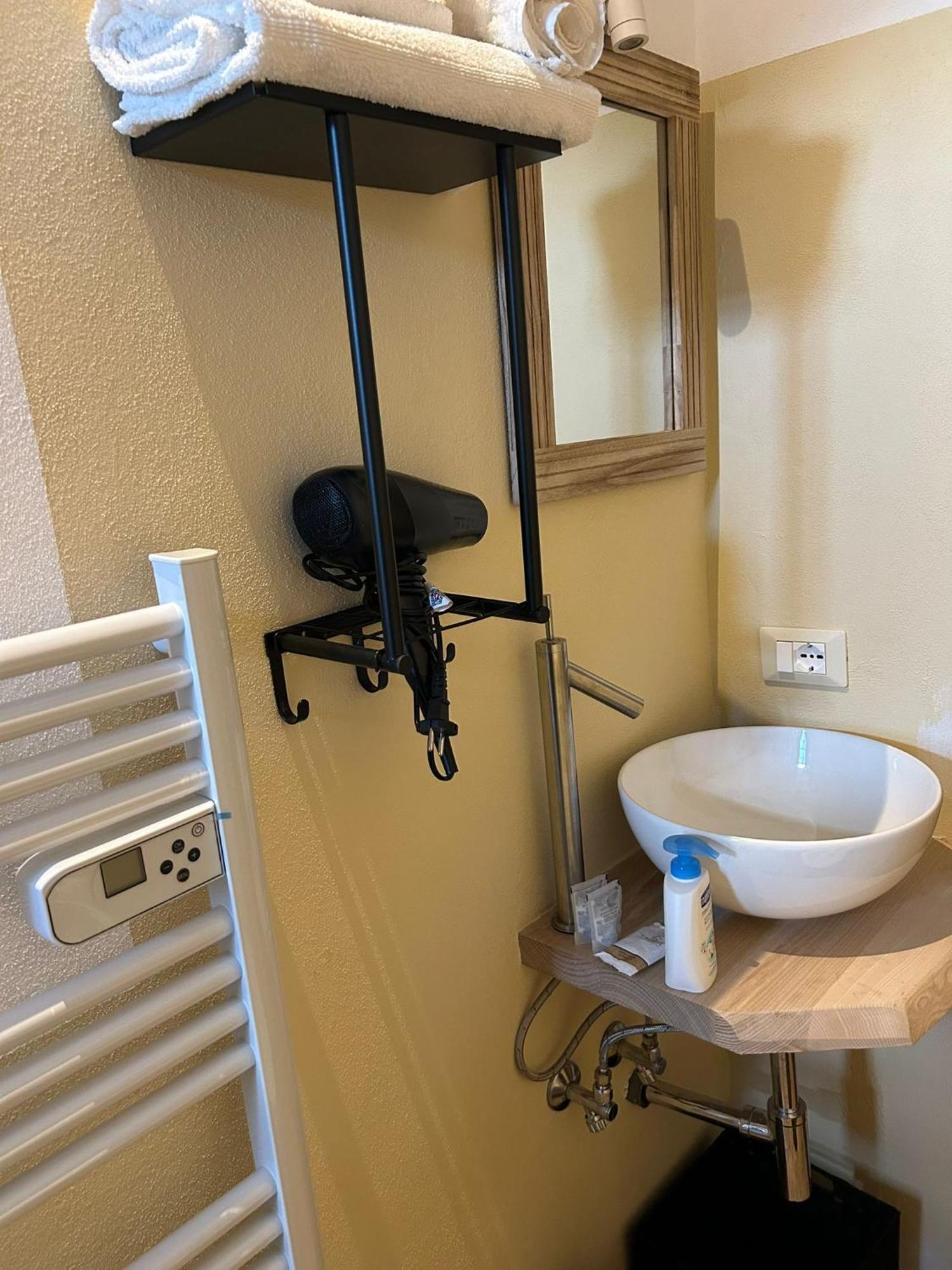 Borgo Di Mezzo Appartement Castelnuovo dellʼAbate Buitenkant foto