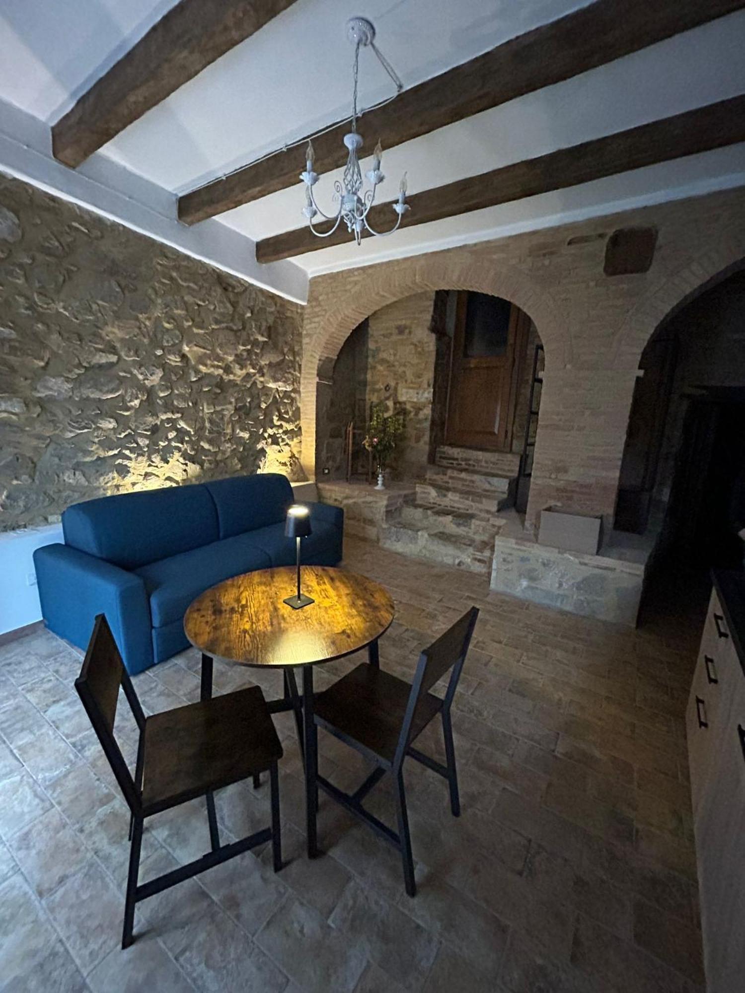 Borgo Di Mezzo Appartement Castelnuovo dellʼAbate Buitenkant foto