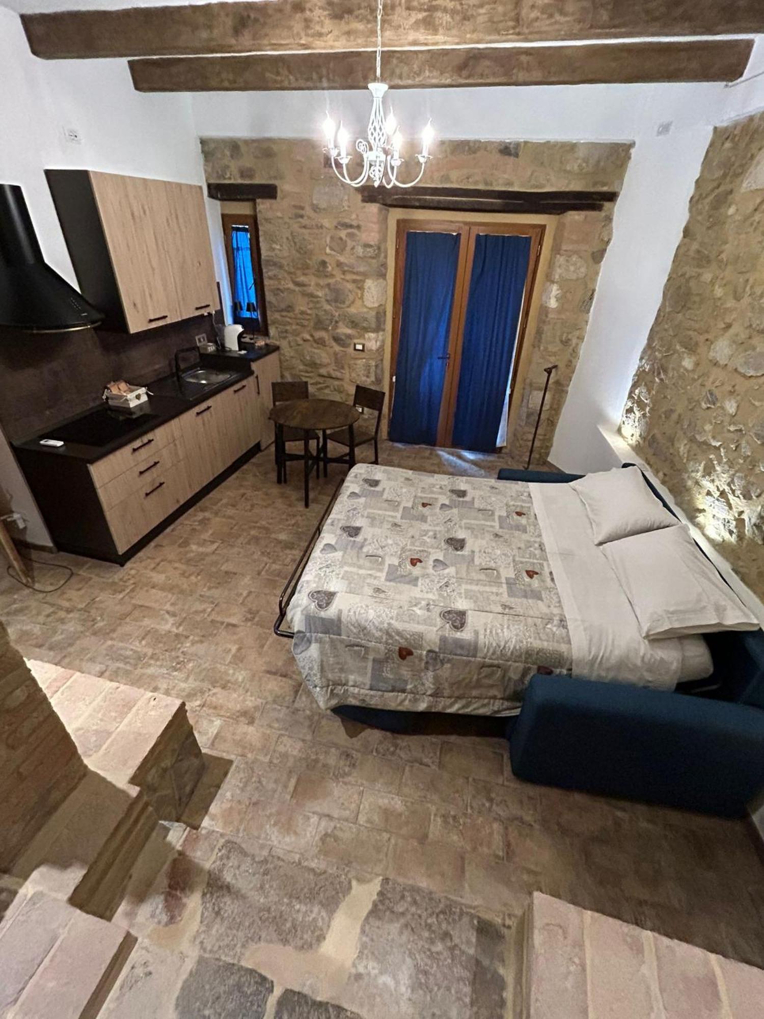 Borgo Di Mezzo Appartement Castelnuovo dellʼAbate Buitenkant foto